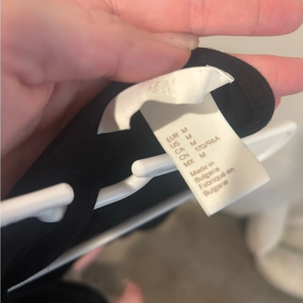 H&M Black Sleeveless Camisole - Picture 4 of 4